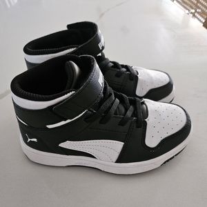 Kids Puma Sneakers
